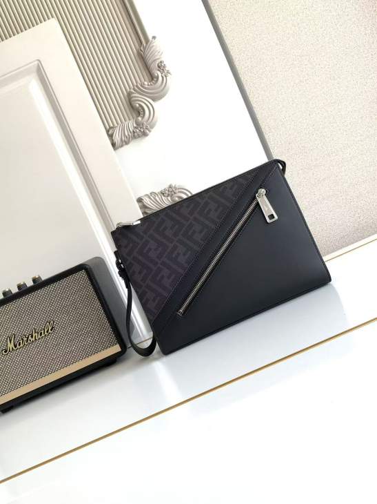 Picture of Fendi Mens Bags _SKUfw239245512fw